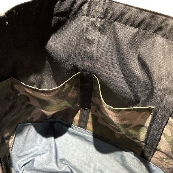 Burton Green and Brown Camouflage Bag Dual Straps Large Interior - Picture 6 of 14